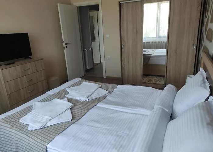 четири сезона 2 Apartment *